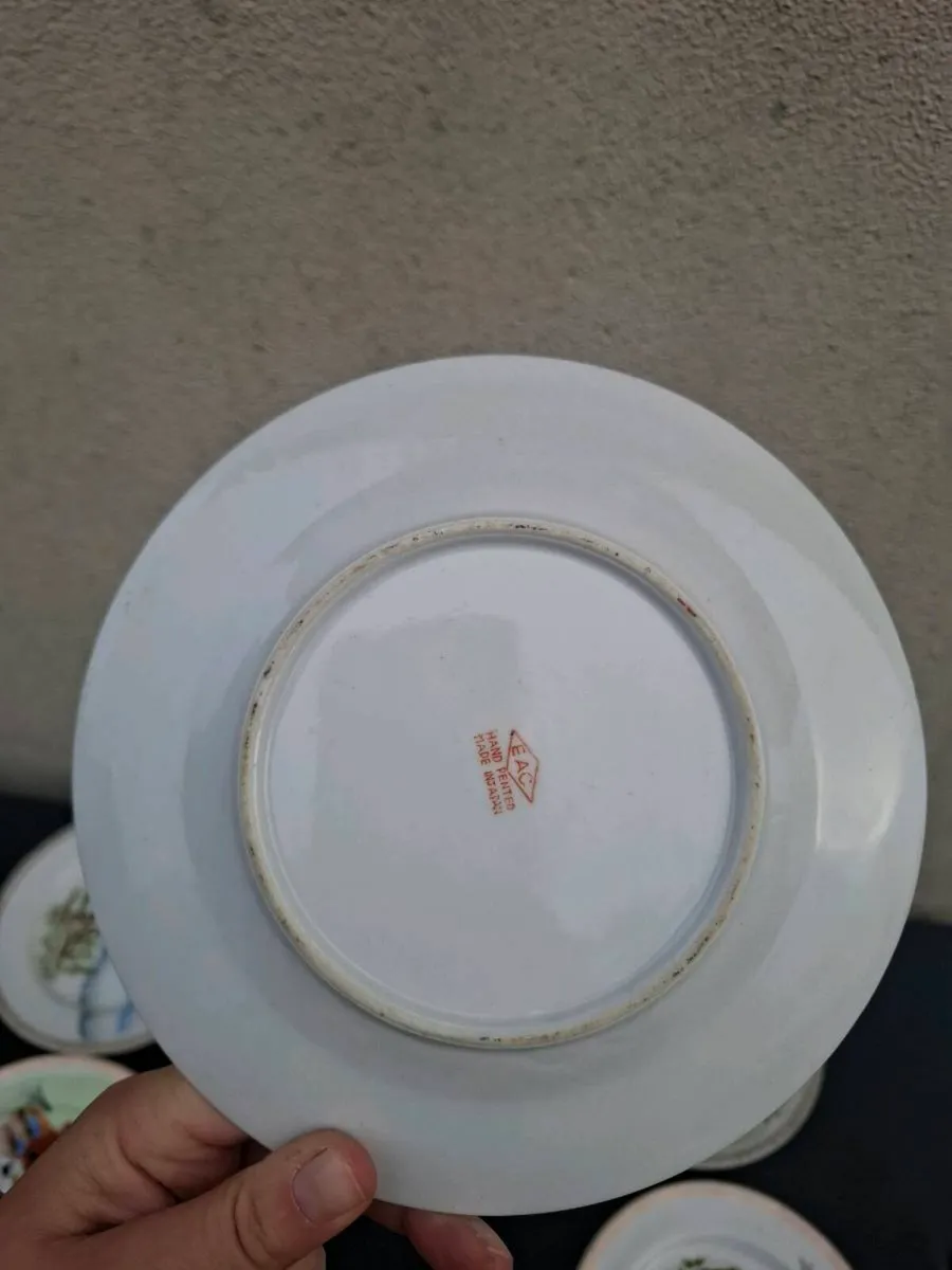 Vintage EAC 18cm sides plates postage possible - Image 2