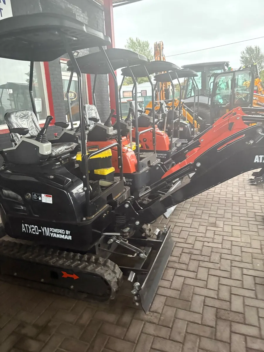 26 ATX-20 Yanmar 2ton Mini Digger - Image 1