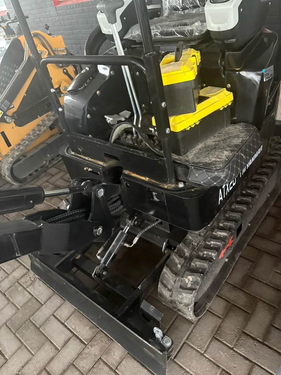 26 ATX-20 Yanmar 2ton Mini Digger - Image 2
