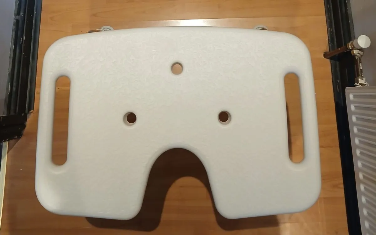 Shower stool and gel seat - Image 1