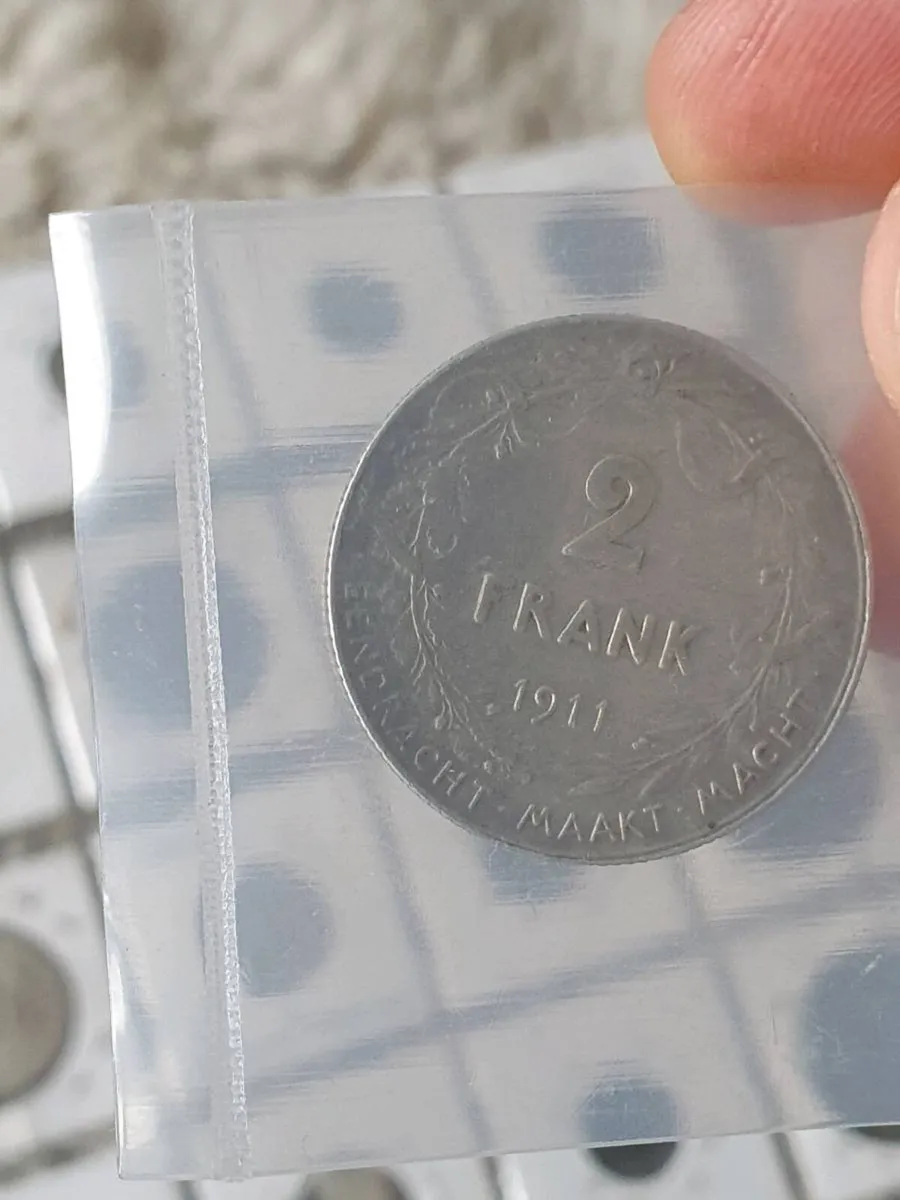 Silver coin - Image 1
