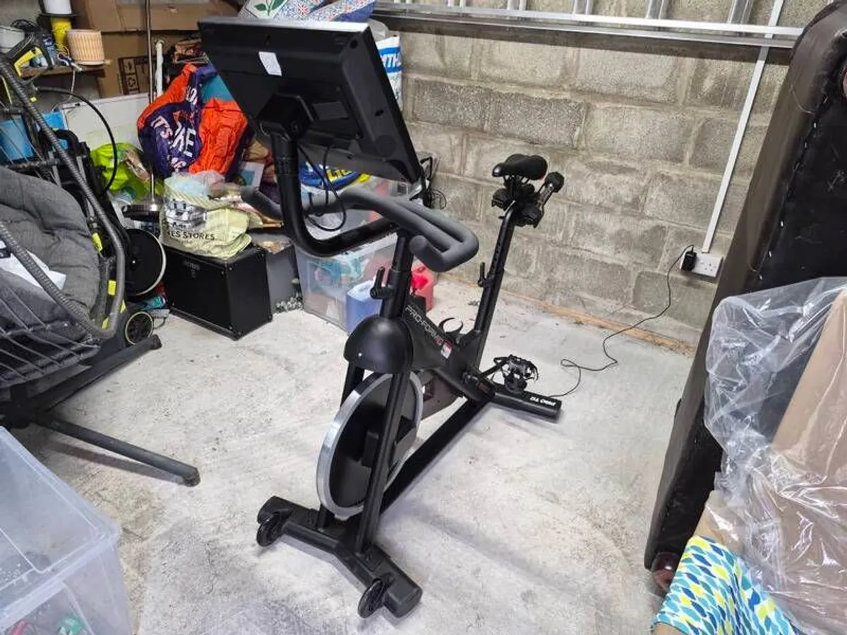 Proform Smart power 10.0 exercise bike - Image 1