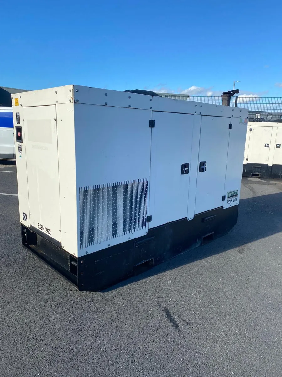 2017 BRUNO GX112FE3 100KVA 3PH SILENCED GENERATOR - Image 4