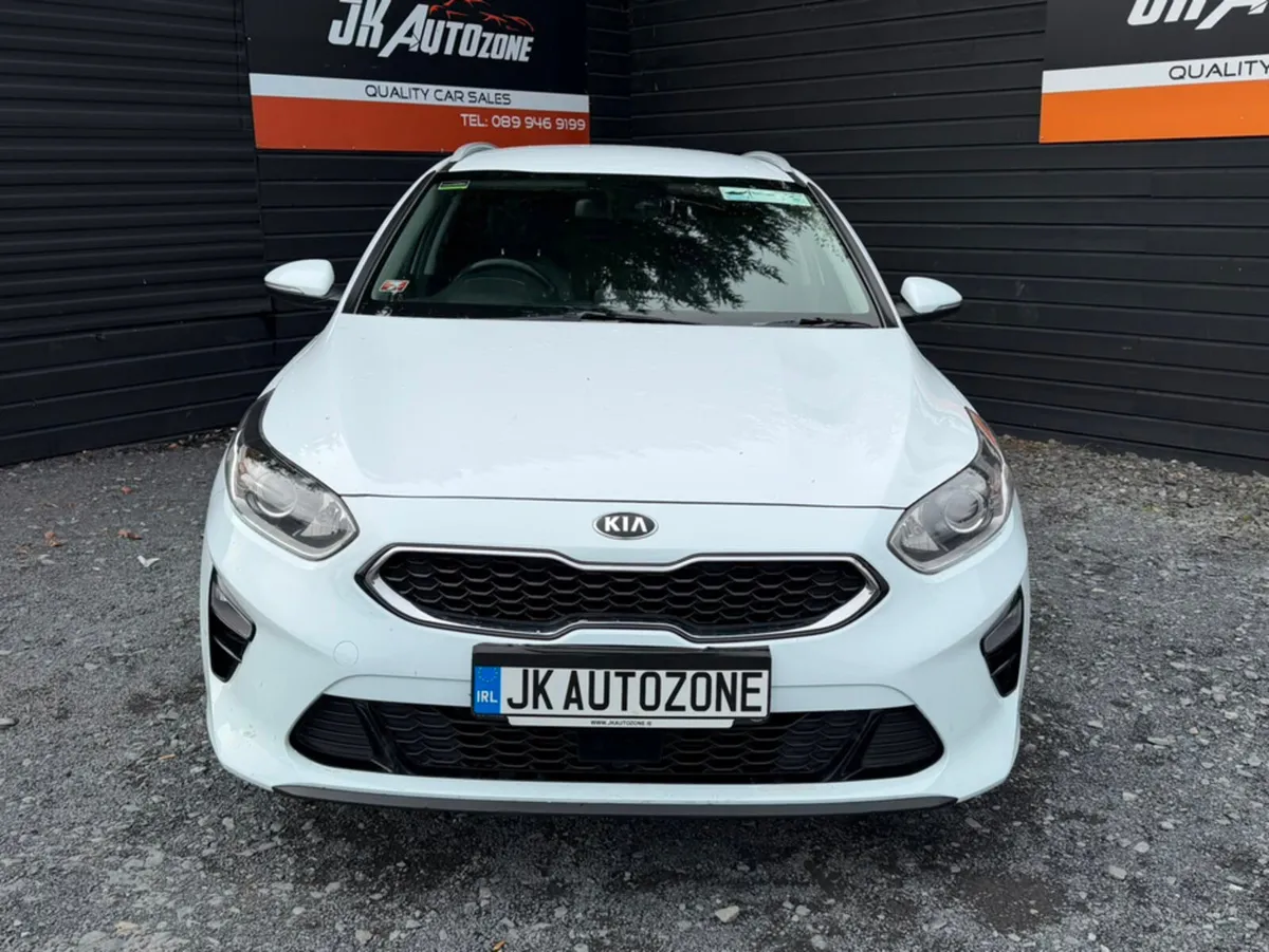 Kia Ceed SPORTWAGON K3 COMMERCIAL - Image 2