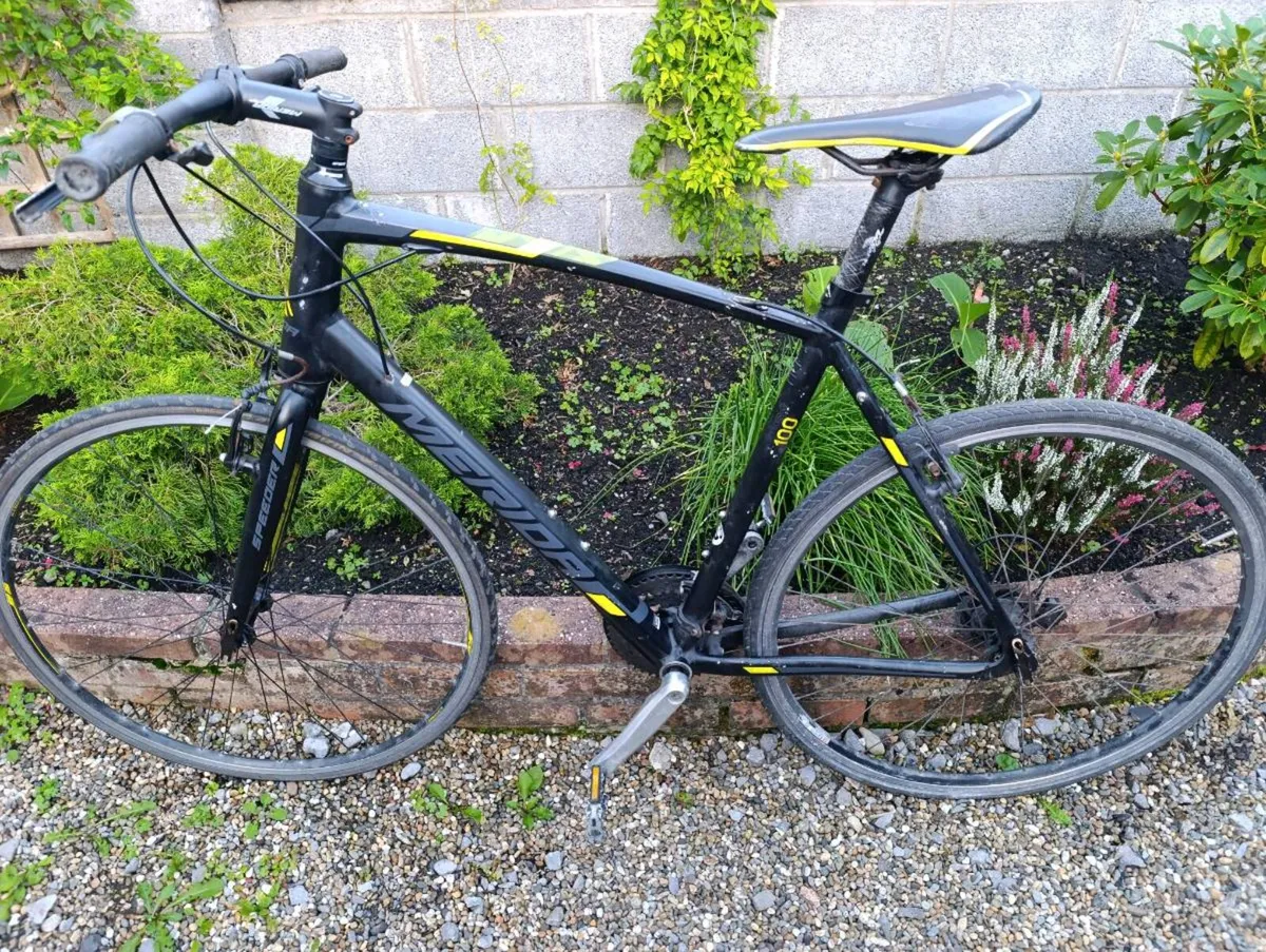 Merida Speeder 100 – Hybrid Bike
Merida Speeder 10 - Image 3