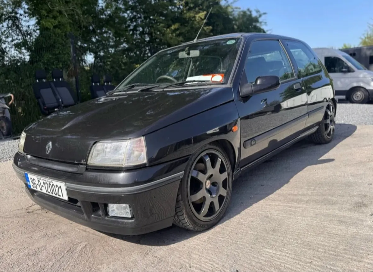 Clio 1.8 16V - Image 3