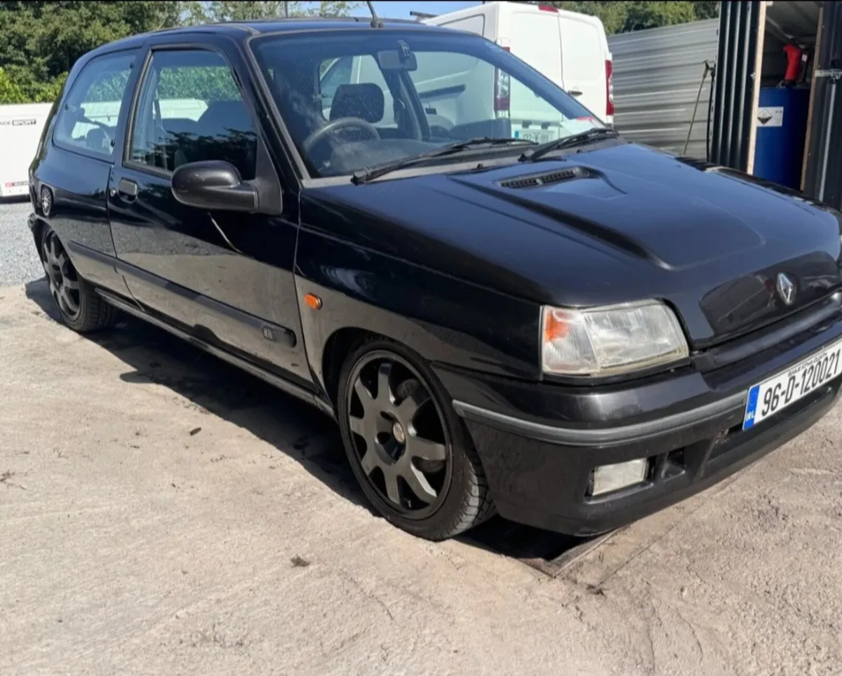 Clio 1.8 16V - Image 4