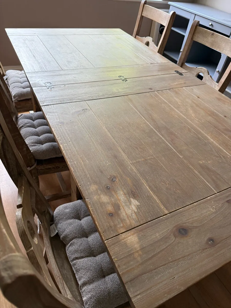 Loaf Extendable Oak Dining Table & 6 Chairs - Image 3