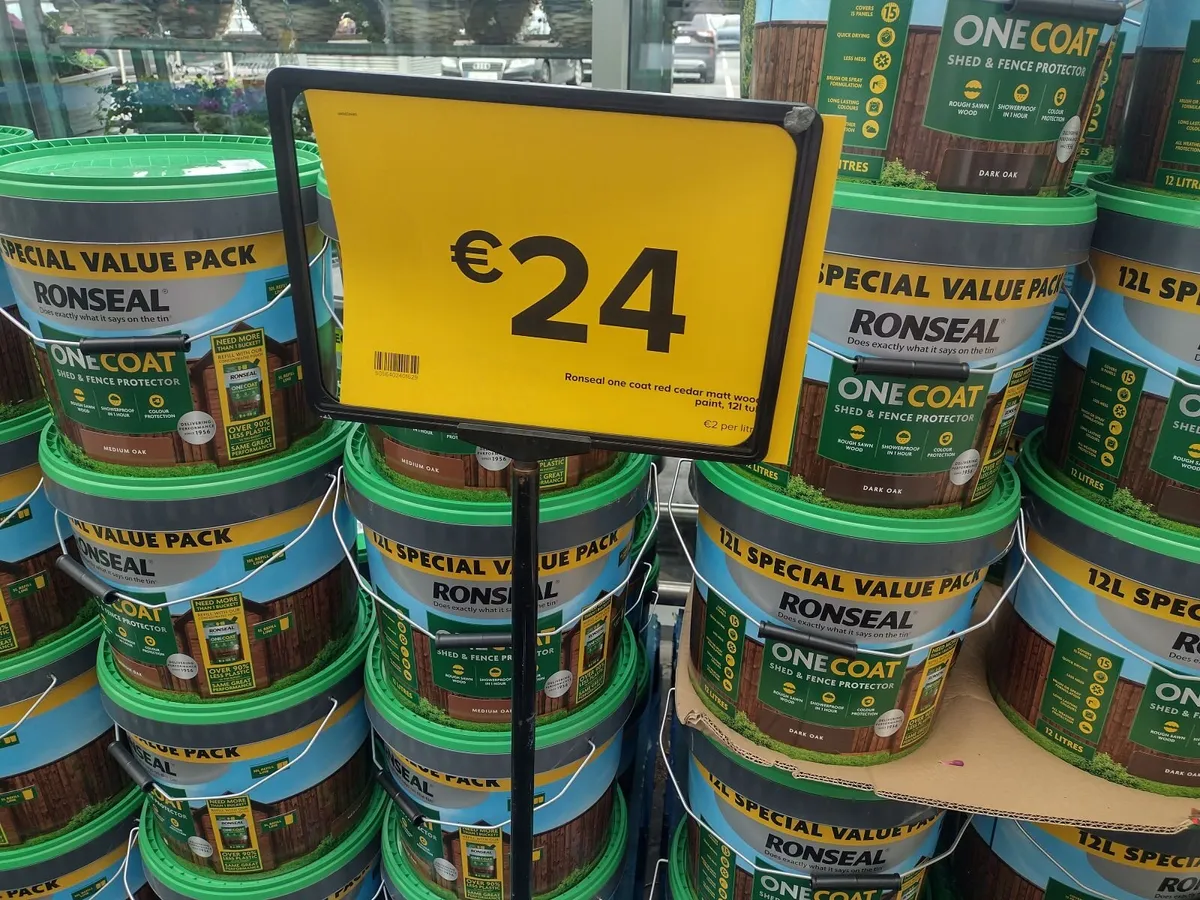 Large unopened bucket Ronseal one coat fence life - Image 4