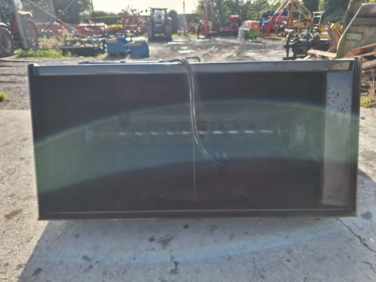 2017 IEP 600 Classico Bucket Feeder 26228 - Image 3