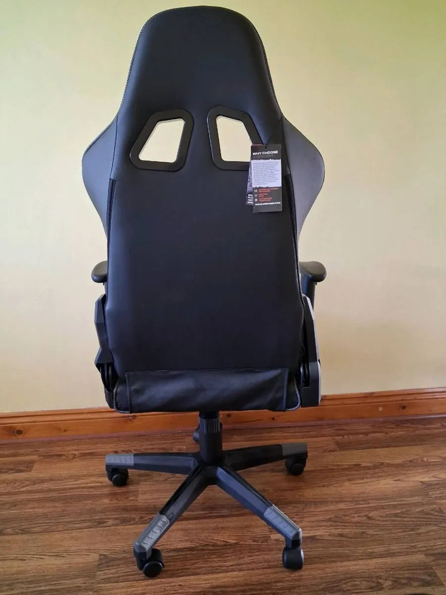 OFFICE/GAMING CHAIR - Image 1
