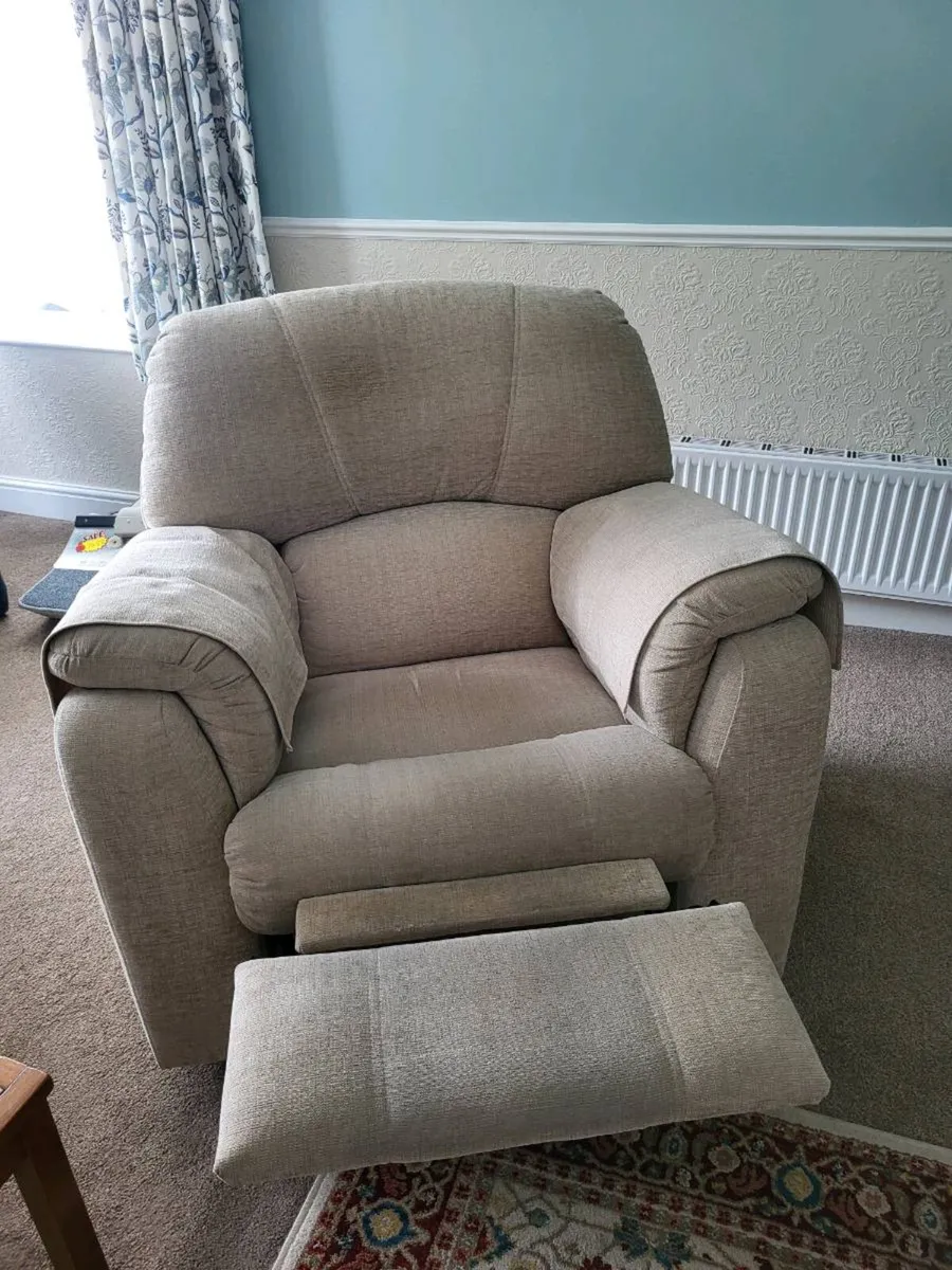 3 piece suite - Image 1