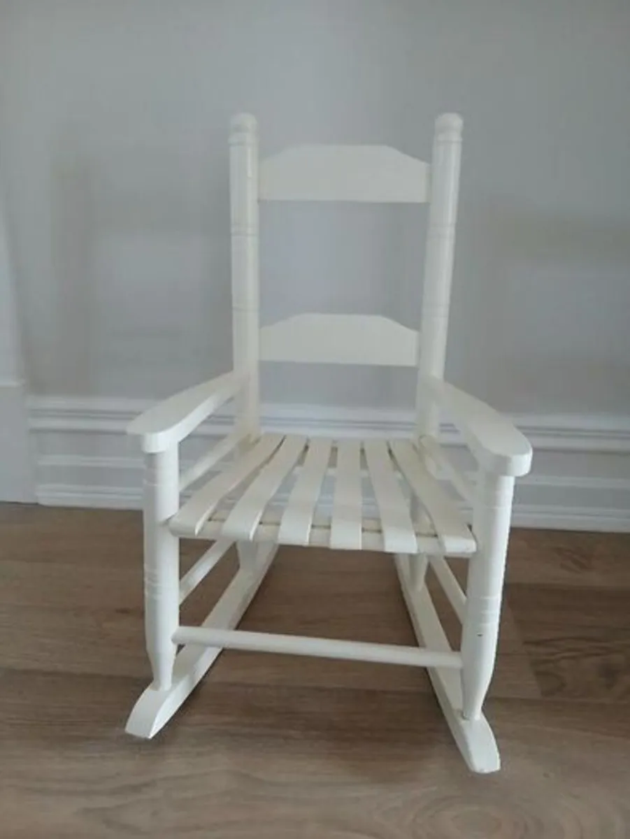 CHILDS WOODEN ROCKING CHAIR - Image 1