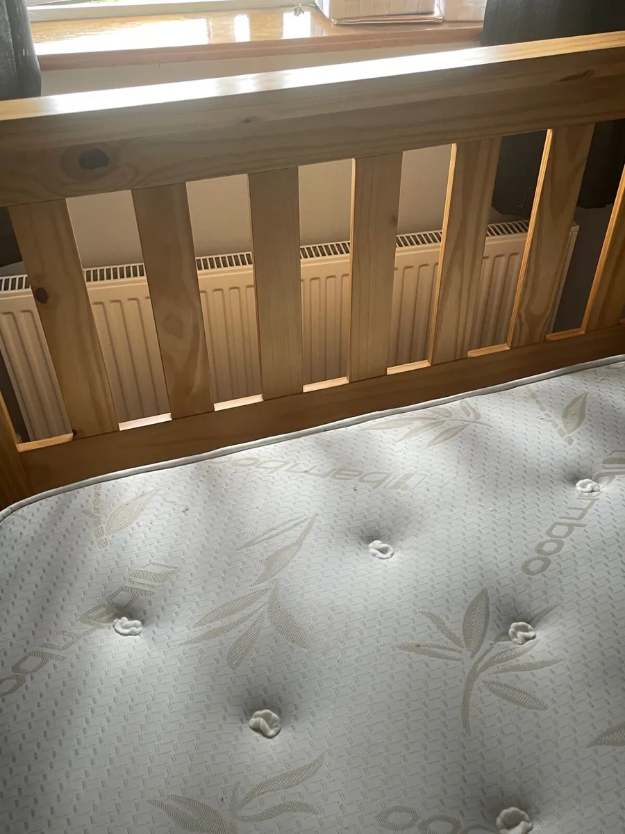 Bed - Image 1