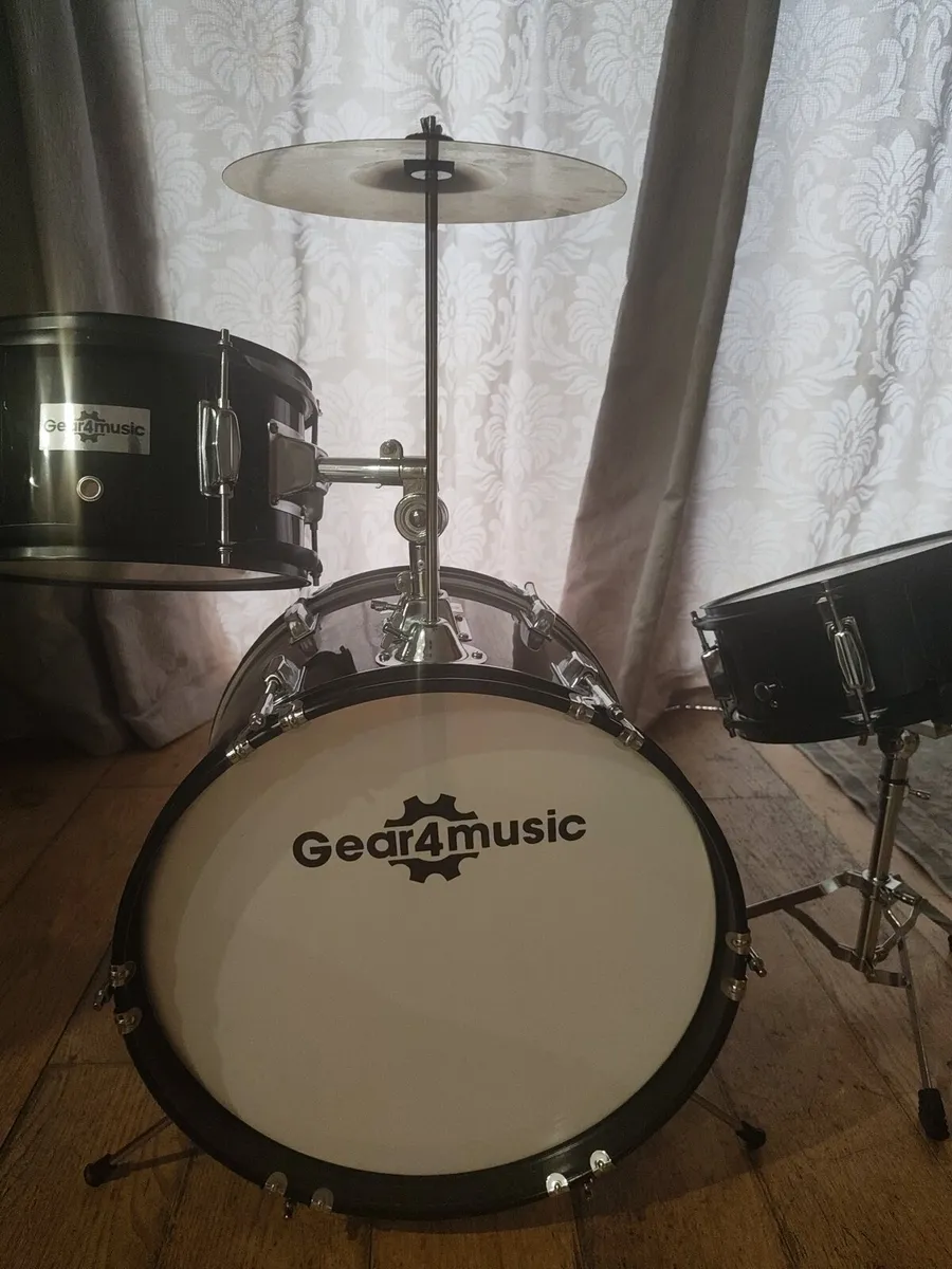 Kids drum set - Image 2