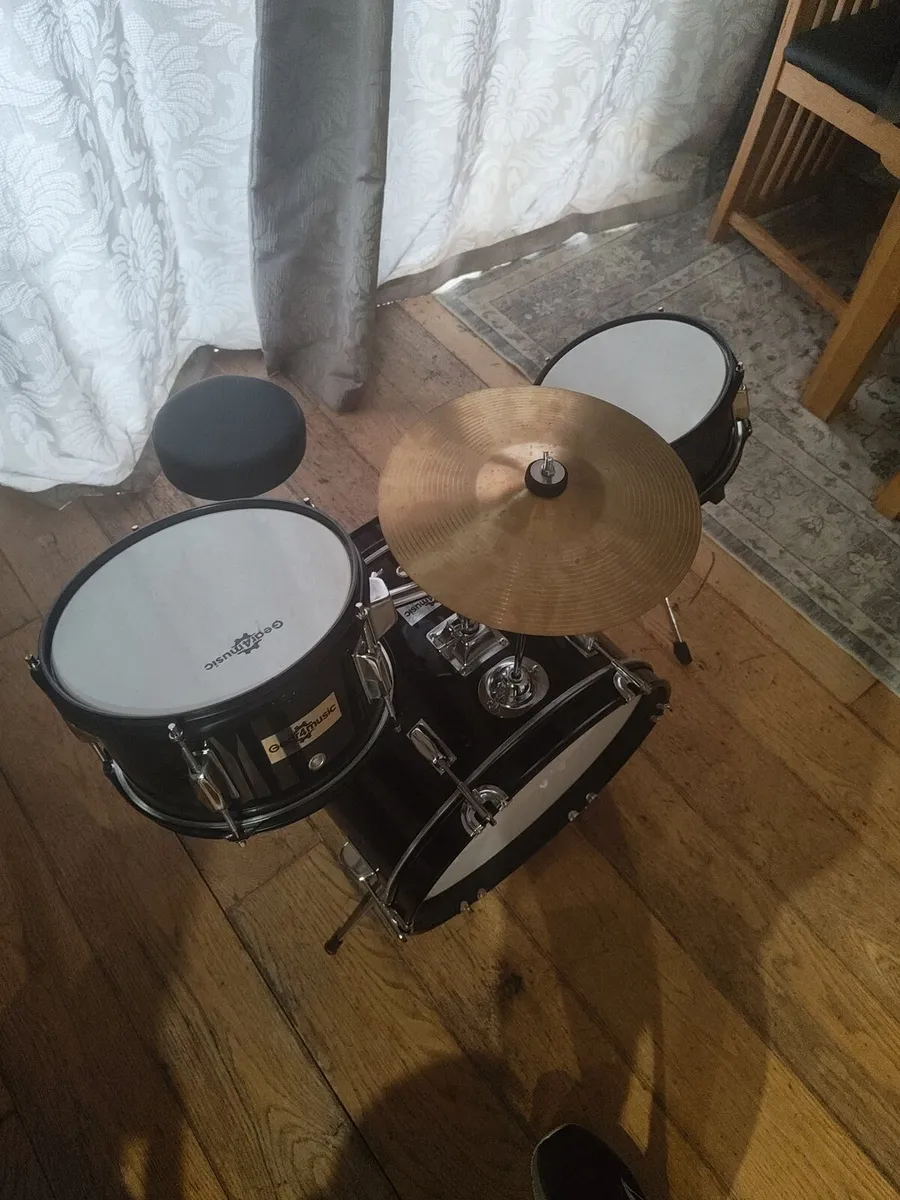 Kids drum set - Image 3