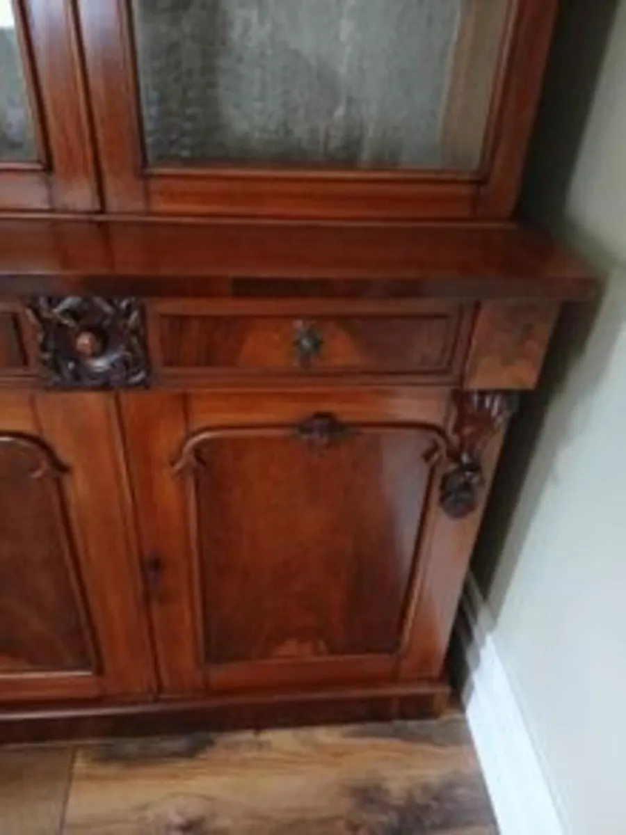 ANTIQUE DISPLAY CABINET - Image 2