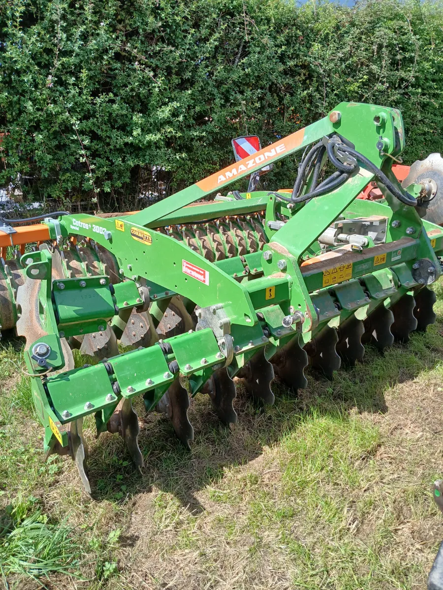 Amazone disc harrow - Image 1