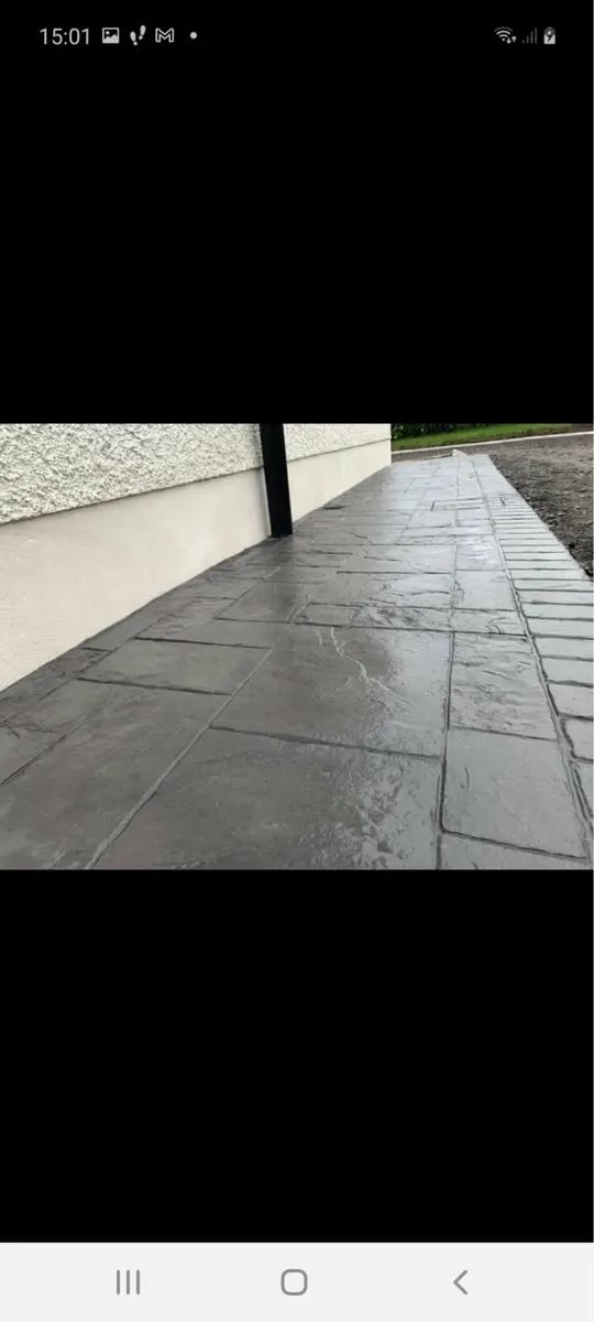 Coloured imprinted stamped concrete - Image 3