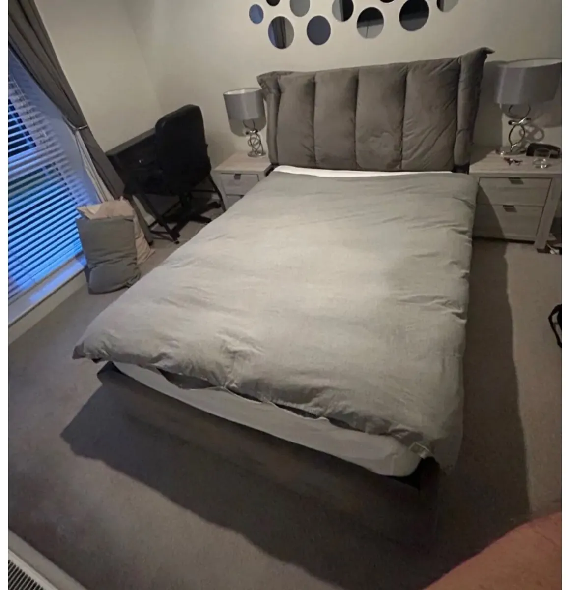 Double bed - Image 1