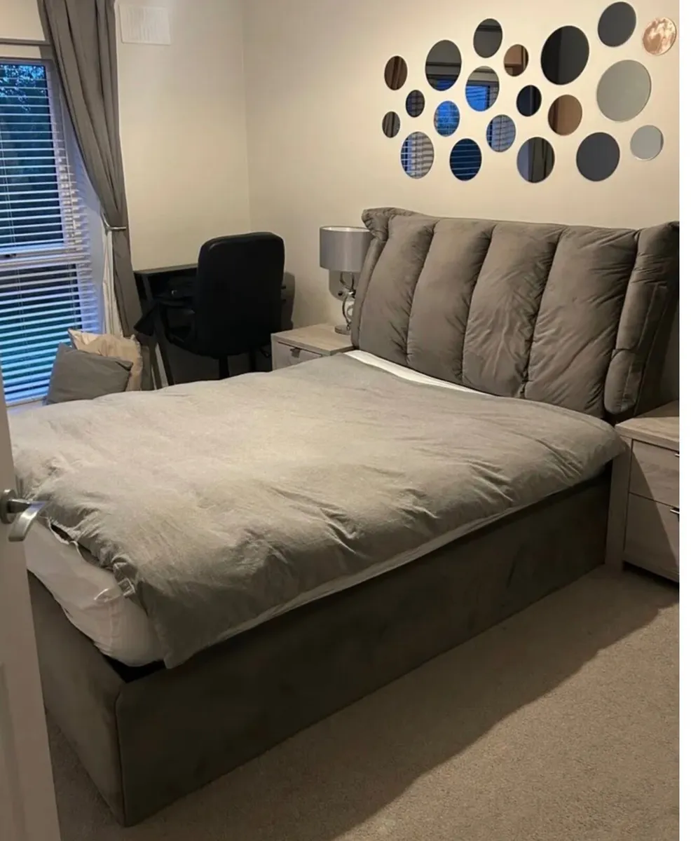 Double bed - Image 4