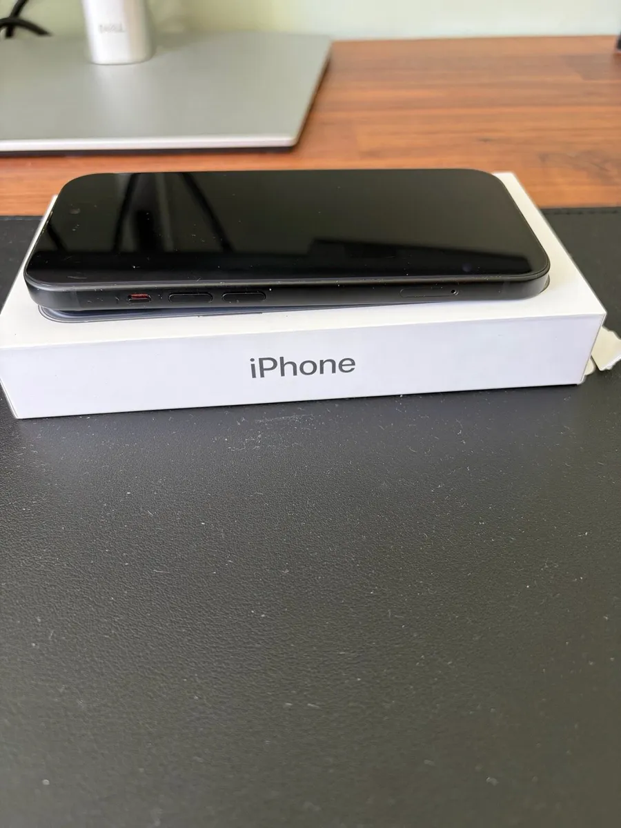 iPhone 15 128GB Black Unlocked - Image 1