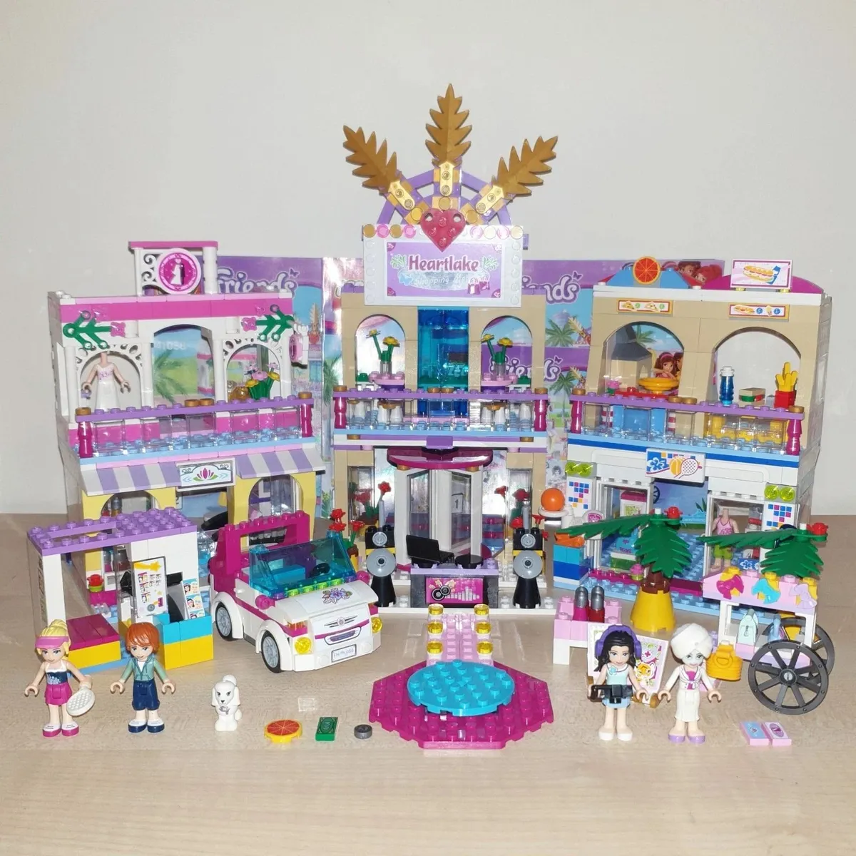 LEGO FRIENDS Heartlake Shopping Mall 41058