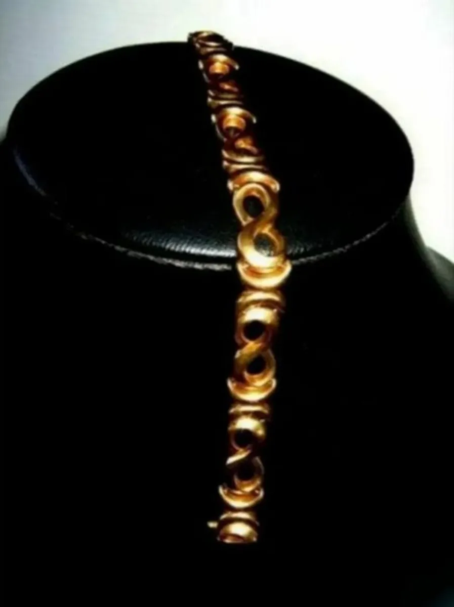 Vintage 9ct Gold 'Infinity' Link Bracelet-Pristine - Image 3