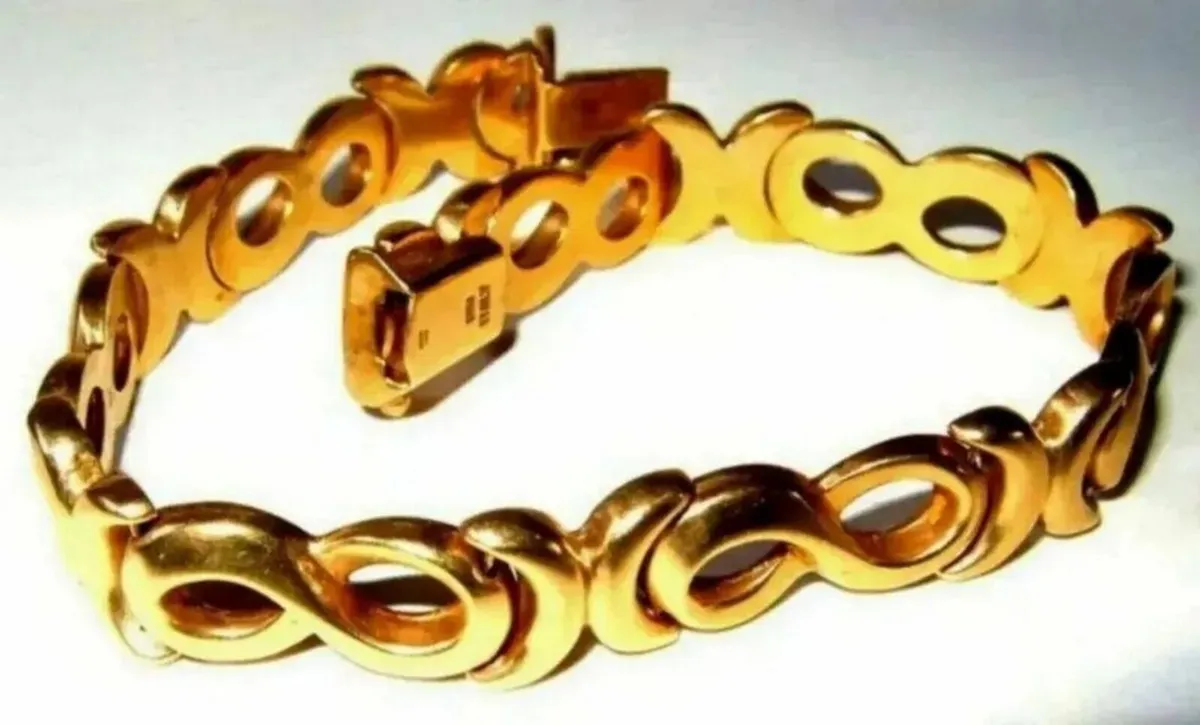 Vintage 9ct Gold 'Infinity' Link Bracelet-Pristine - Image 4