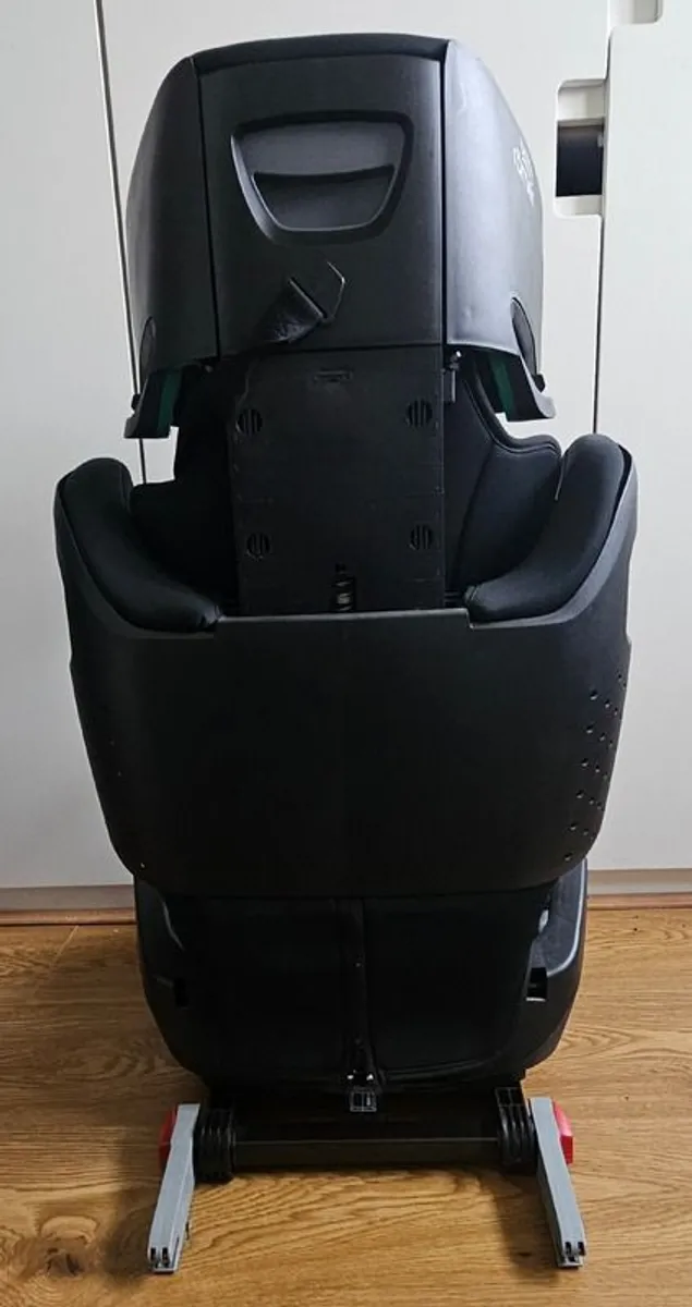 Britax Kidfix i-size High Back Booster (to age 3.5yr  11/12) - Image 2