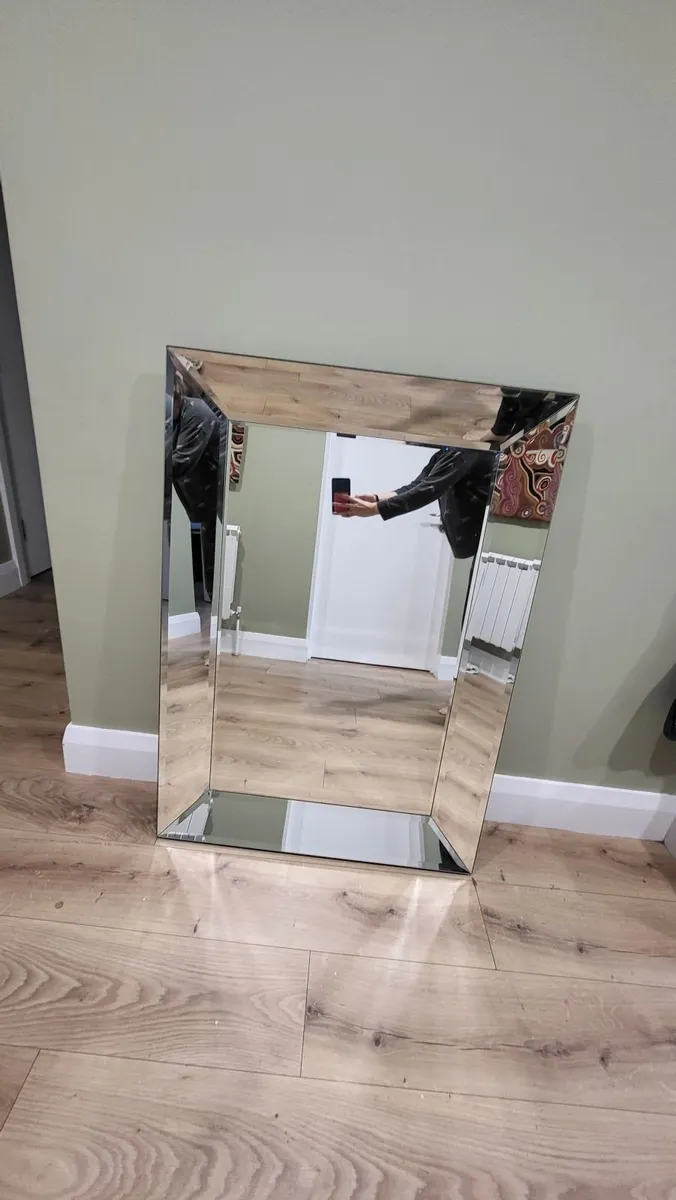 Large Bevelled Wall Mirror – 77 x 108 cm - Image 3