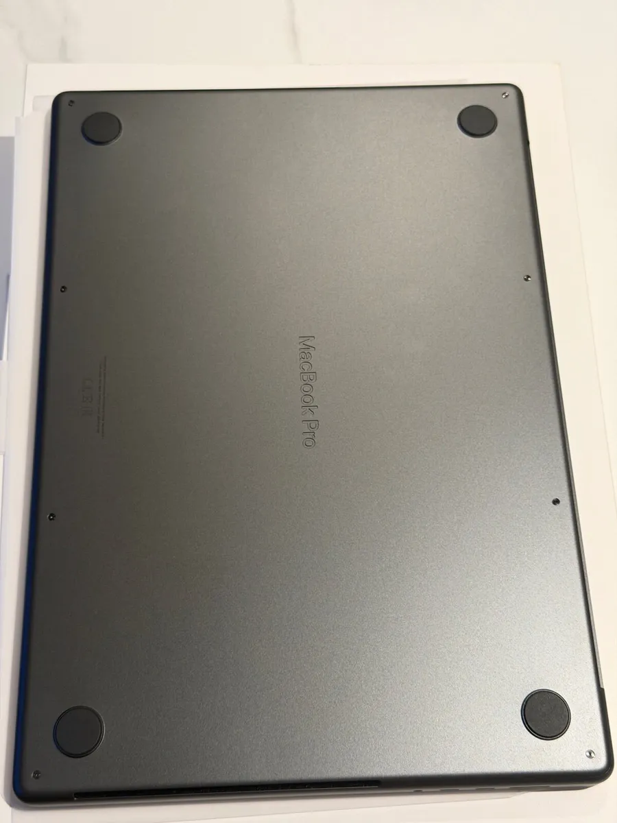 Macbook Pro 16 Inch M3 Pro 36gb Ram 512gb ssd - Image 4