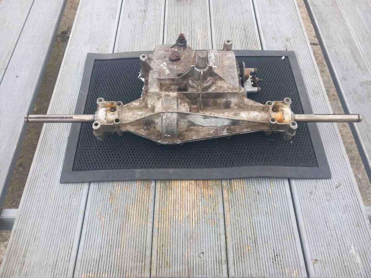 Spicer Dana manual gearbox for sale - Image 3