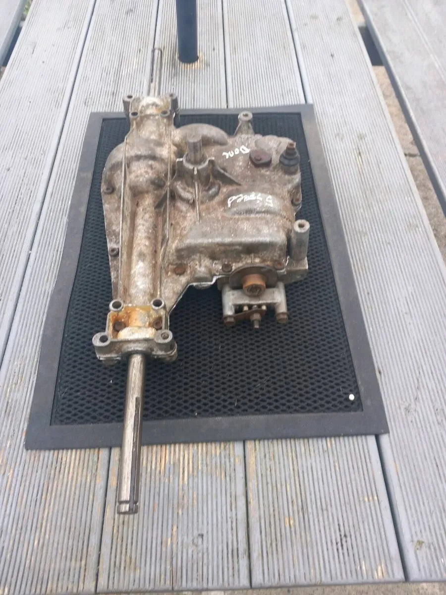 Spicer Dana manual gearbox for sale - Image 4