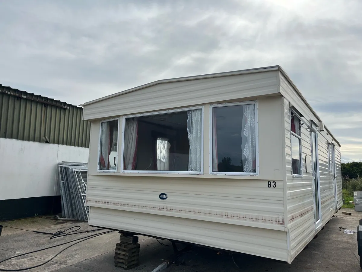 Mobile home - Image 1