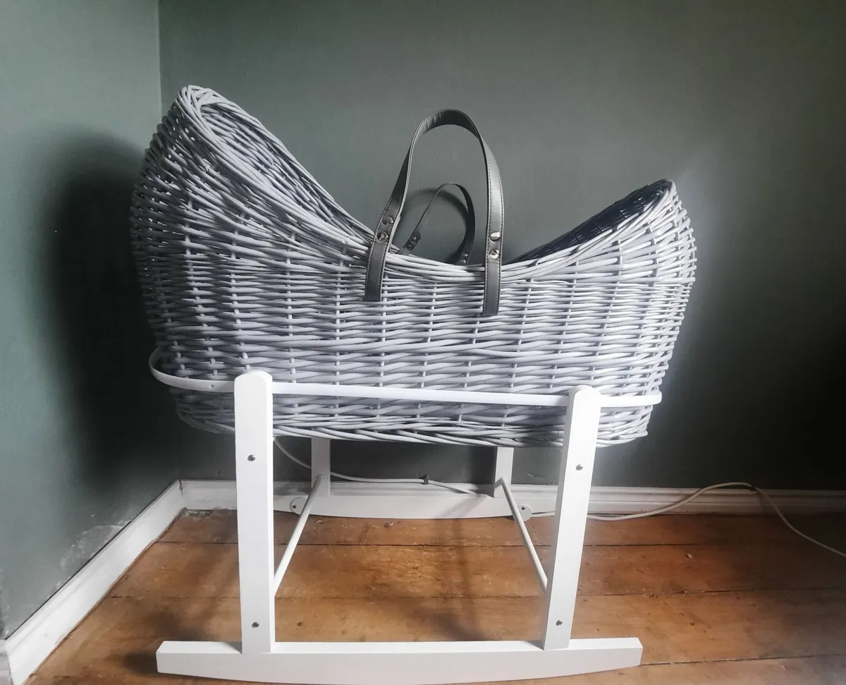Grey Wicker Moses Basket with Stand - Image 2