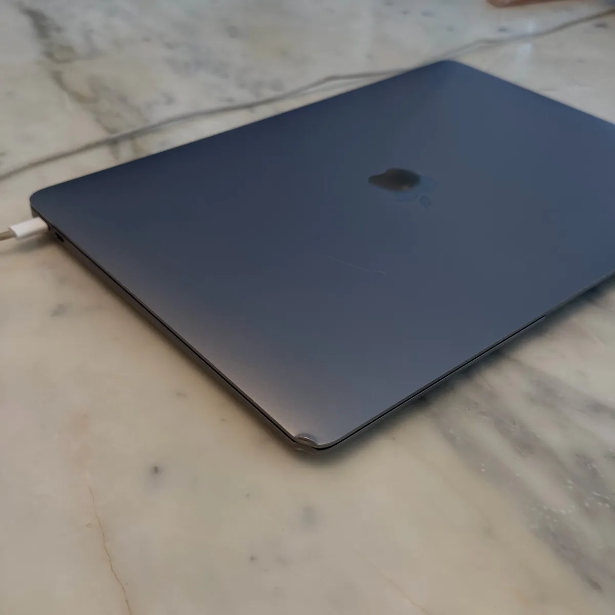 MacBook Air Retina, 13-inch, 2020 - Image 3