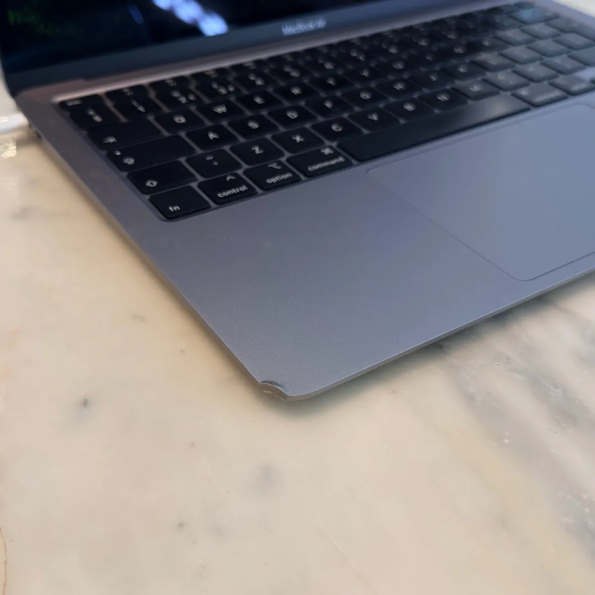 MacBook Air Retina, 13-inch, 2020 - Image 2