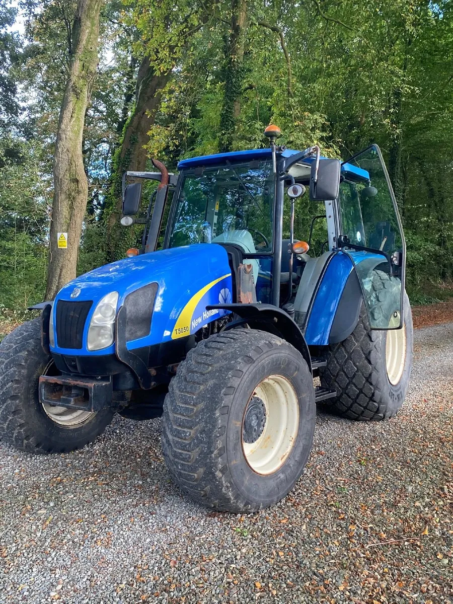 Tractor - Image 2