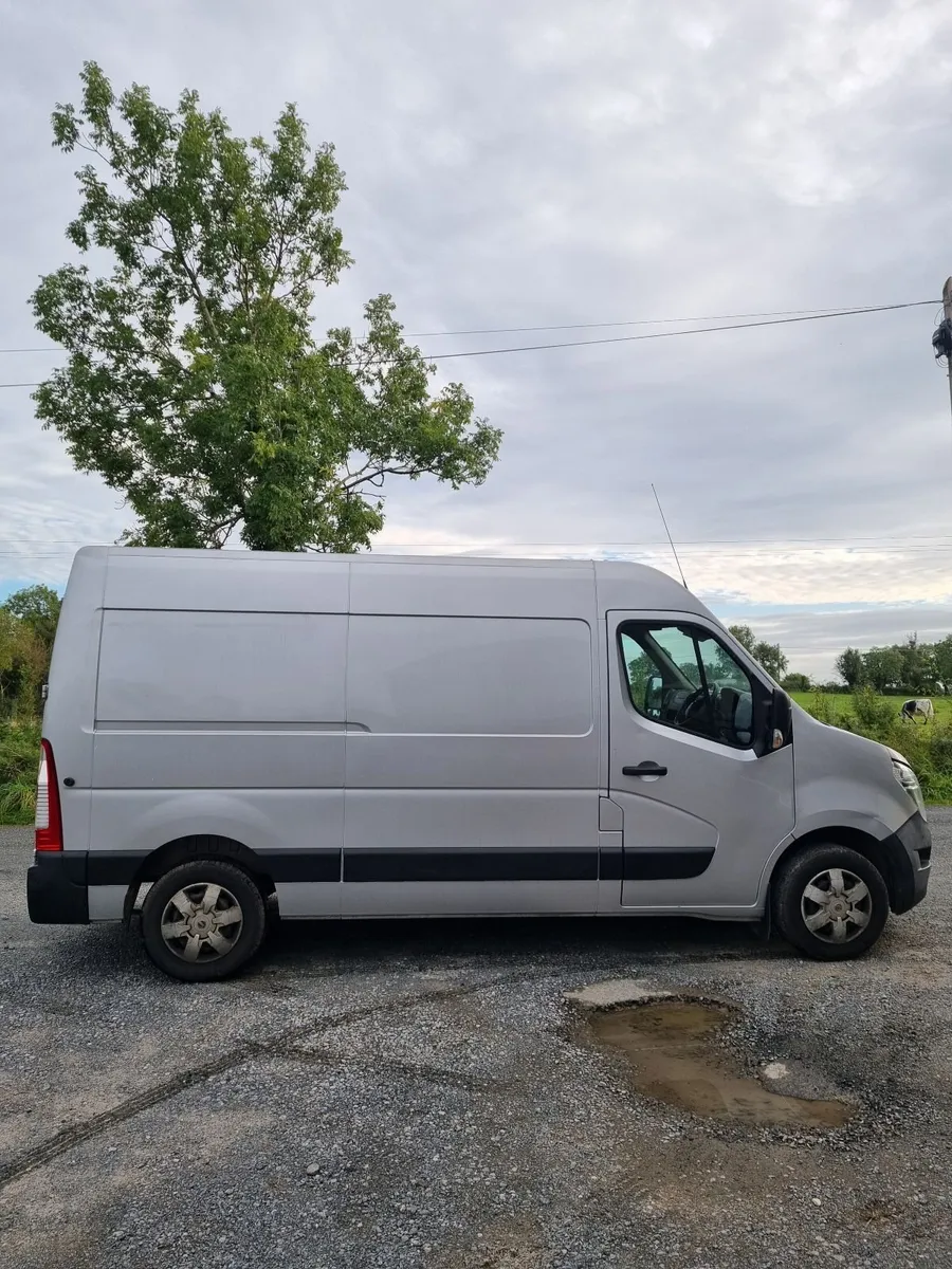 Nissan NV400 2016 - Image 4