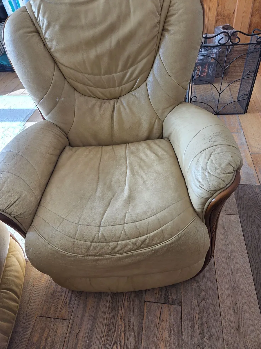 3 piece suite of furniture - Image 3