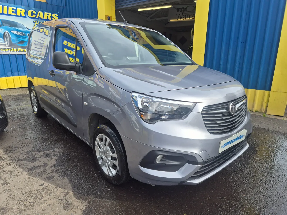 Vauxhall Combo 2022 - Image 1