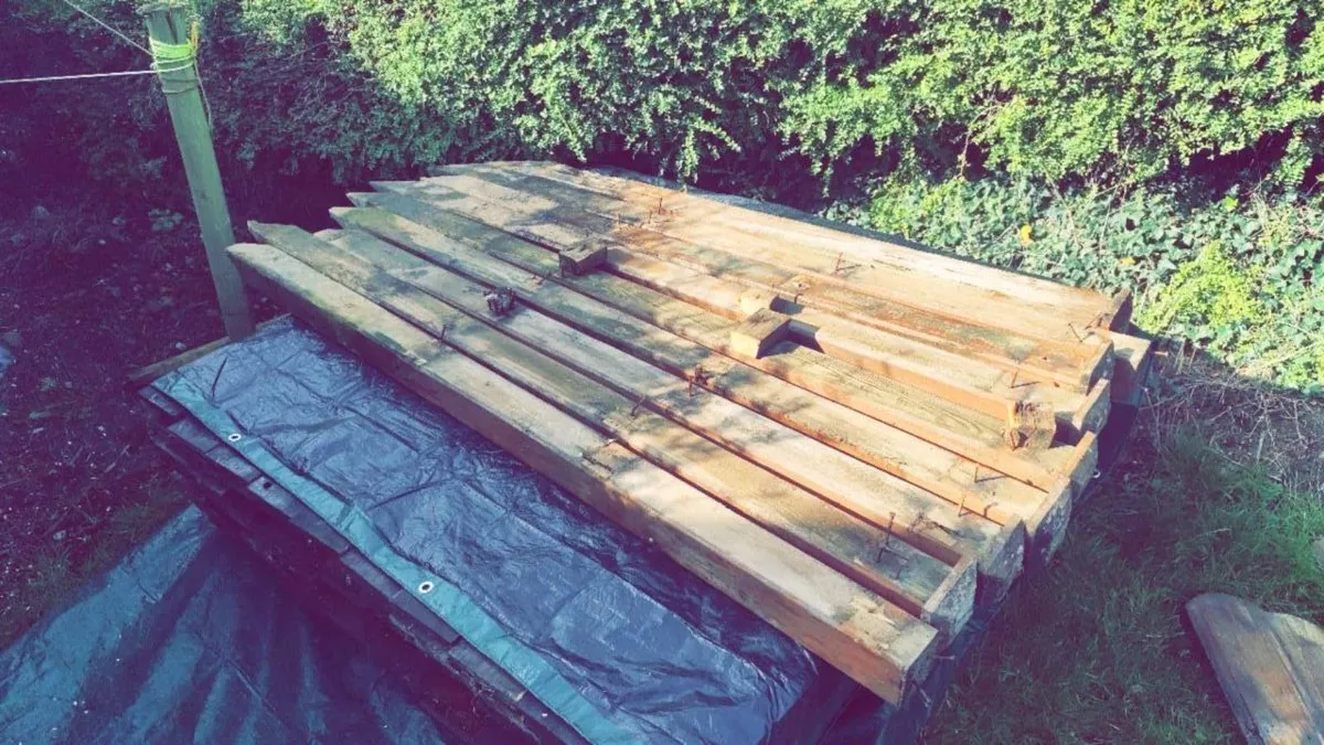 Wooden fence - Image 2