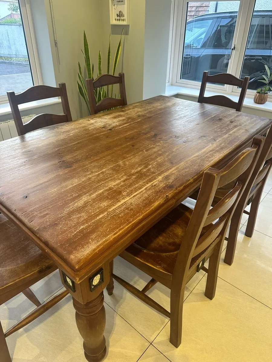 Dining table and chairs - Image 2