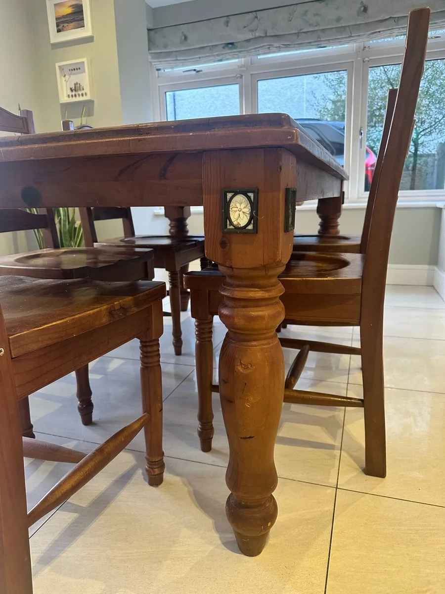 Dining table and chairs - Image 4