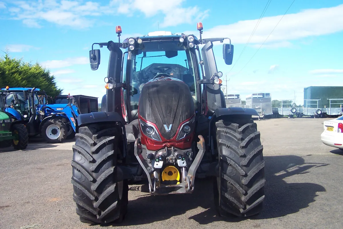 2020 Valtra T194 Versu - Image 2