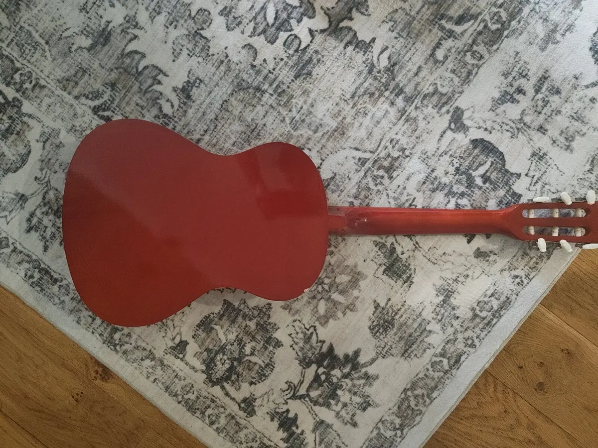 Guitar - Image 4