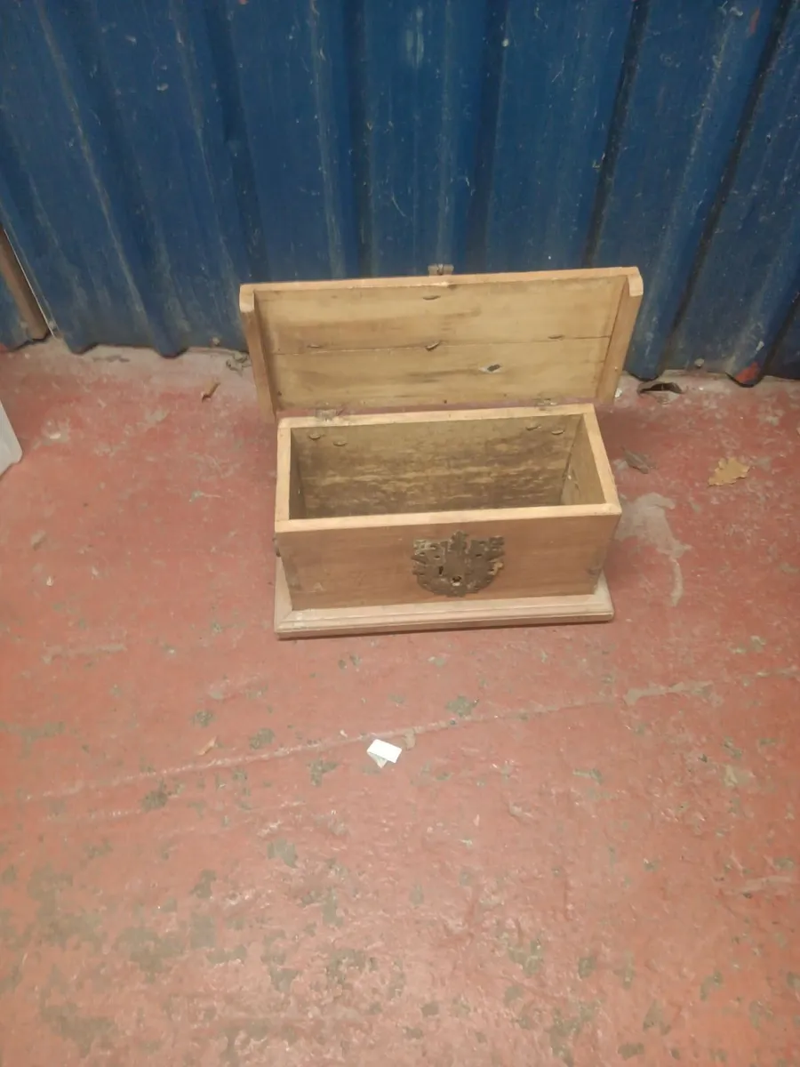 Mexican pine storage box - Image 3