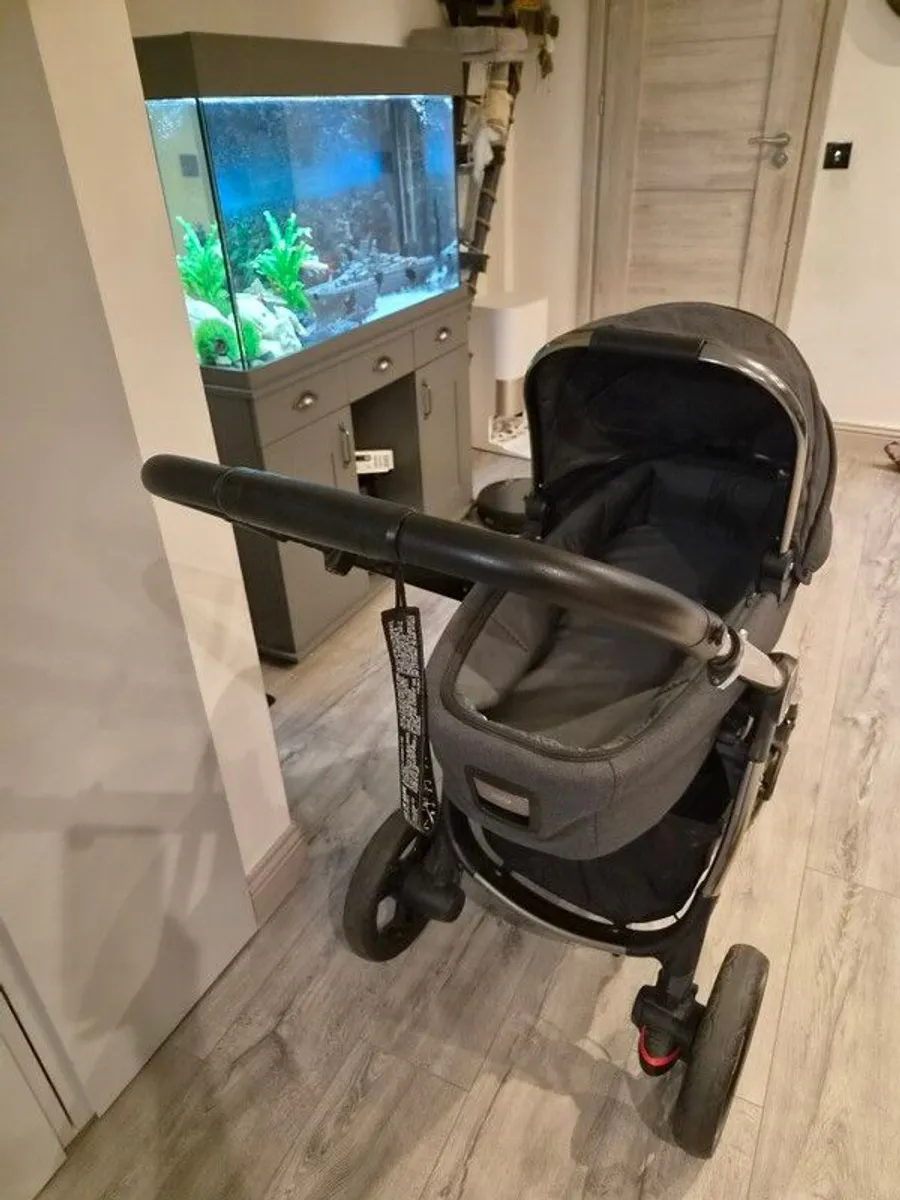 Mamas And Papas ocaro travel system 3 in 1 - Image 1