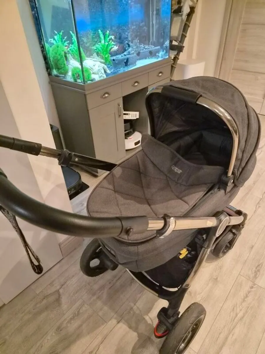 Mamas And Papas ocaro travel system 3 in 1 - Image 2